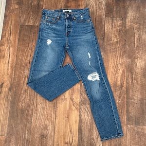 Levi’s Wedgie Straight Jeans
